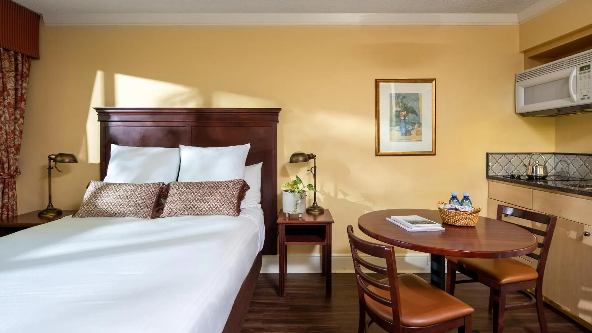 Park Lane Suites & Inn Portland 3*,